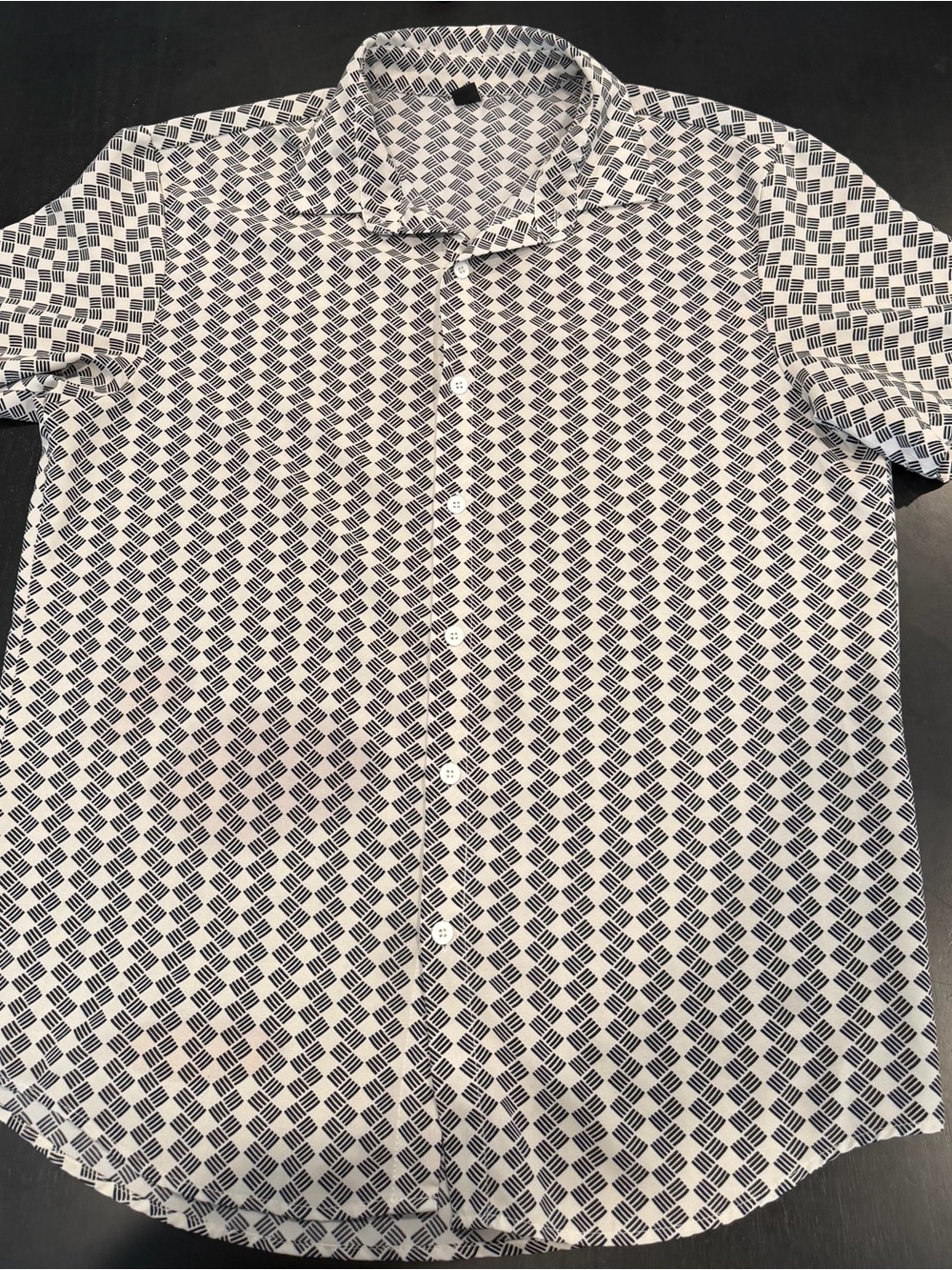 Men's Short-Sleeve Geometric Print Button-Down Shirt in White and Black